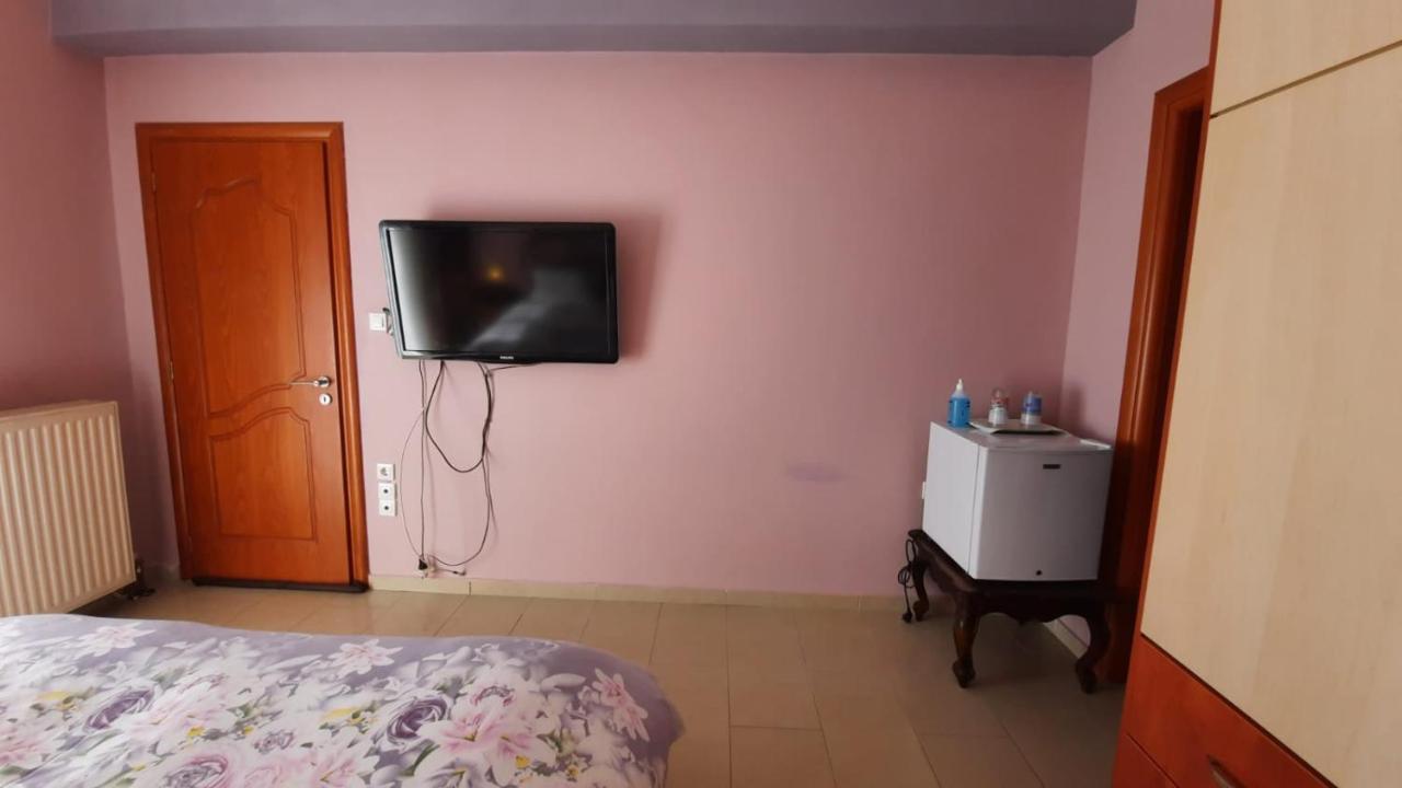 Ioannis - Room With Balcony Near Limnopula Gavrolimni Luaran gambar